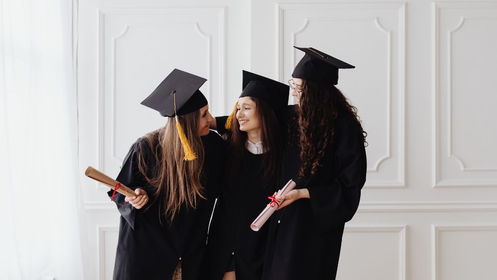 Como Economizar Dinheiro para Vestido de Formatura